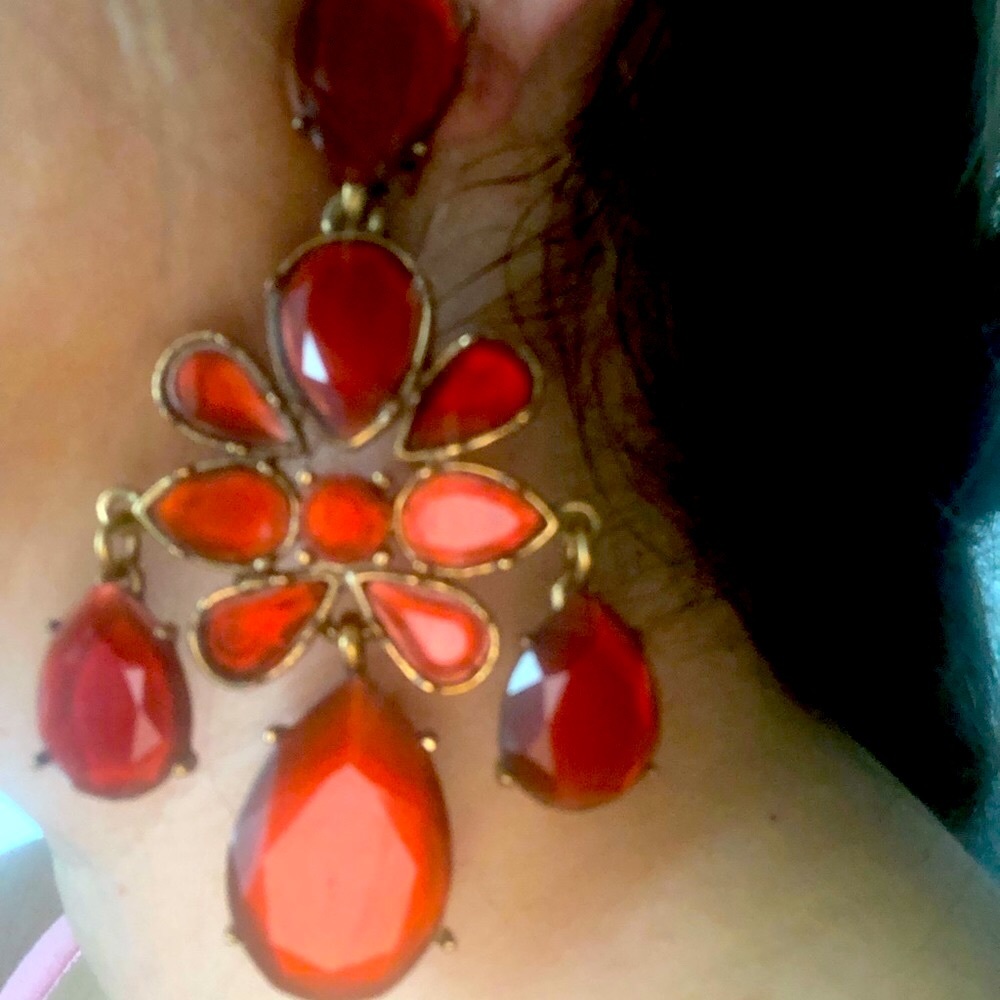 Oscar de la Renta Stunning Clip-On Earrings